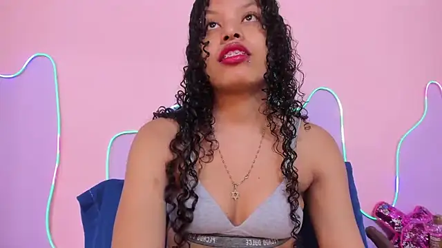 Snapshot of Mingie_Rouse chatting on June 10, 3:07 am Mingie Rouse online show from June 10, 3:07 am