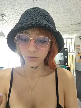 Snapshot of Dani_pegin chatting on May 25, 3:07 pm Dani pegin online show from May 25, 3:07 pm