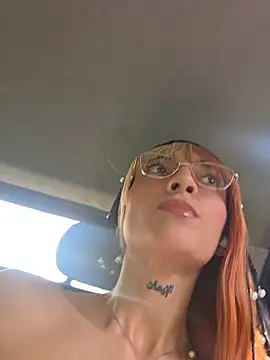 Snapshot of Dani_pegin chatting on May 27, 3:20 pm Dani pegin online show from May 27, 3:20 pm
