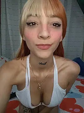 Snapshot of Dani_pegin chatting on June 23, 12:36 pm Dani pegin online show from June 23, 12:36 pm