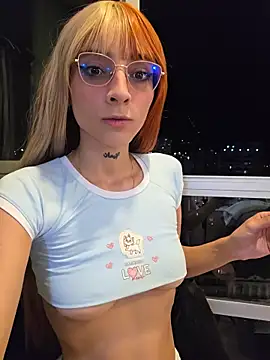 Snapshot of Dani_pegin chatting on June 28, 12:49 am Dani pegin online show from June 28, 12:49 am