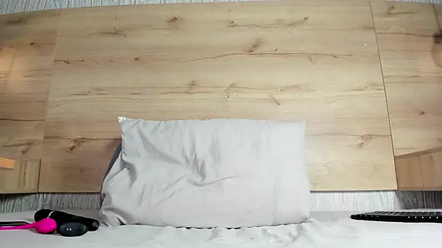 Snapshot of shysweets chatting on December 16, 2:44 pm shysweets online show from December 16, 2:44 pm