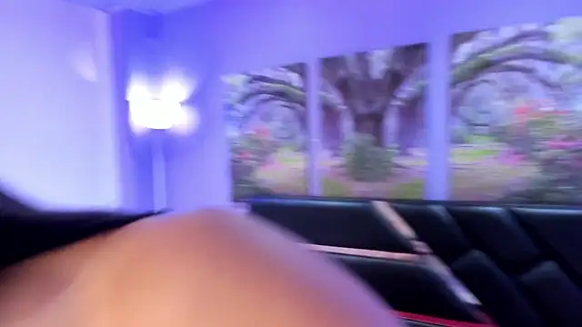 KimberlyVillaLobos online show from December 2, 11:37 am