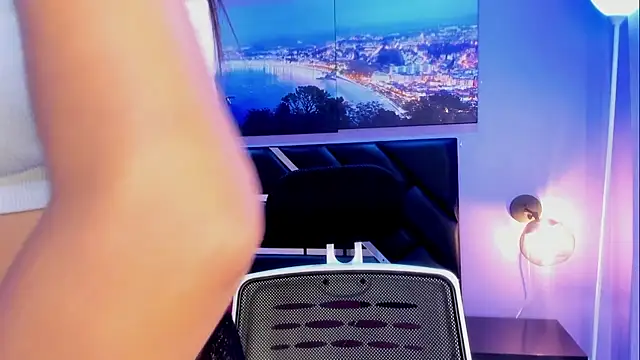 Snapshot of KimberlyVillaLobos chatting on February 3, 11:37 am KimberlyVillaLobos online show from February 3, 11:37 am