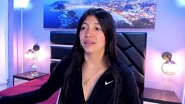 Snapshot of KimberlyVillaLobos chatting on April 8, 11:32 am KimberlyVillaLobos online show from April 8, 11:32 am