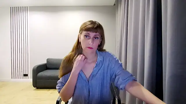 Daniella Lorente online show from January 9, 4:49 pm