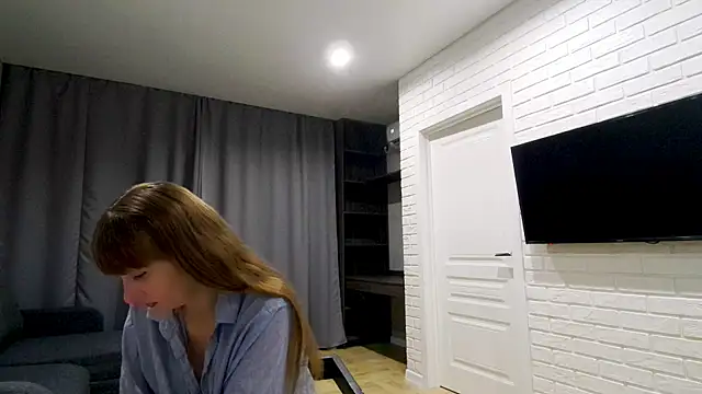 Daniella Lorente online show from August 7, 10:56 pm