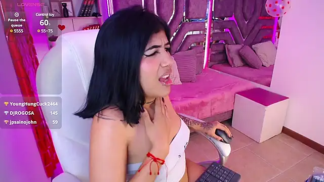 AliceWalker 11 online show from February 12, 2:03 am