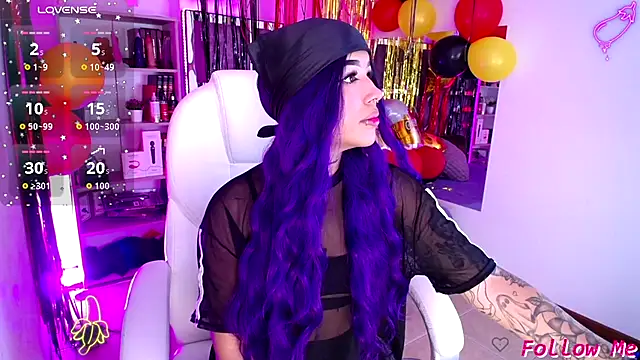 AliceWalker 11 online show from September 27, 8:03 pm