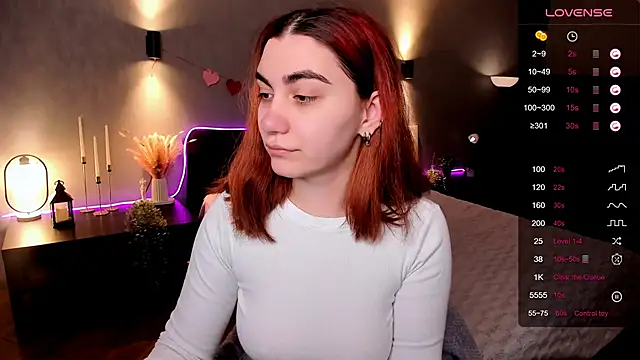 hannacheekss  online show from February 24, 1:58 am