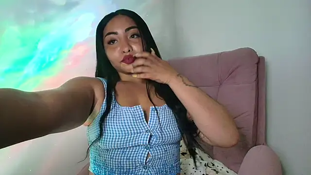 Dailyn Adams online show from December 15, 5:13 am