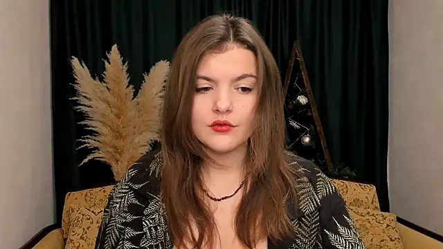 Snapshot of showmeparadise chatting on February 5, 9:15 am showmeparadise online show from February 5, 9:15 am