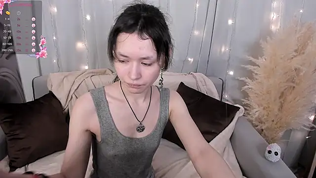 Emily Strikeee online show from January 21, 9:57 am