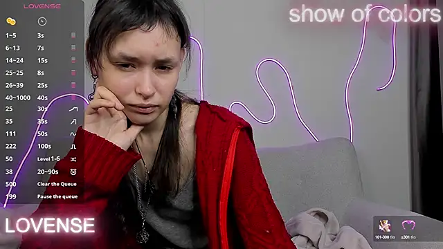 Emily Strikeee online show from January 31, 9:27 am