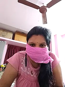 Snapshot of Lilly-queen chatting on January 23, 6:45 pm Lilly-queen online show from January 23, 6:45 pm