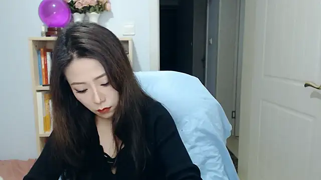 SuSushi728 online show from March 17, 4:10 pm