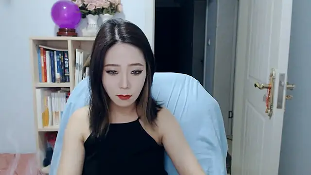 Snapshot of SuSushi728 chatting on June 5, 3:29 pm SuSushi728 online show from June 5, 3:29 pm