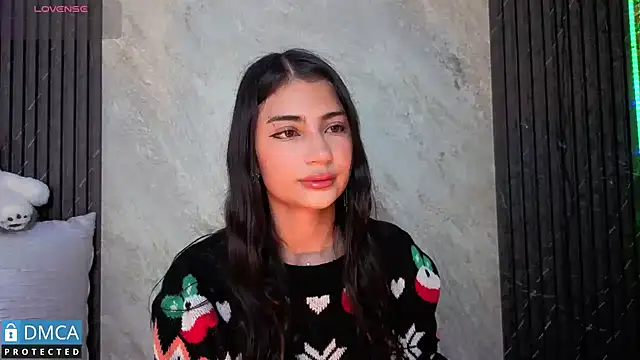 SolBeaumont1 online show from October 18, 5:35 pm