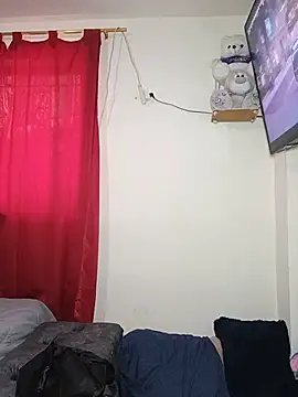 ariellth online show from August 5, 8:11 pm