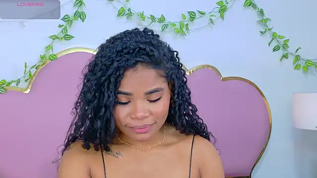 NahiaraReina online show from November 23, 12:49 pm