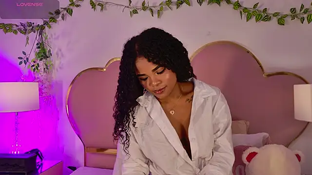 NahiaraReina online show from June 3, 2:33 pm