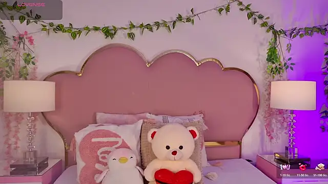 NahiaraReina online show from August 3, 1:38 pm