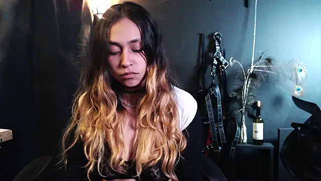 saba the courtesan online show from October 3, 5:26 am