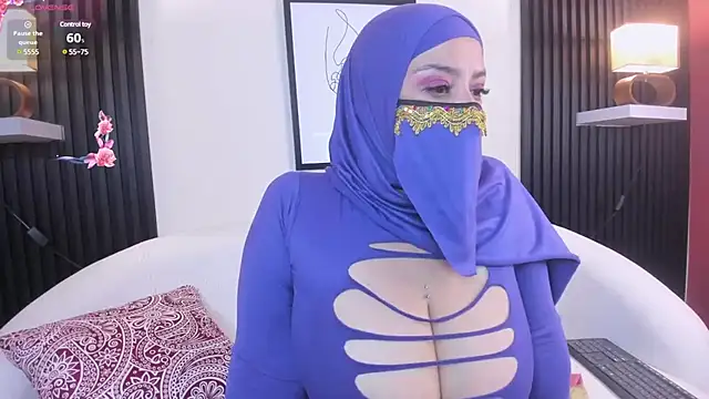 cloe sirena online show from March 4, 5:45 pm