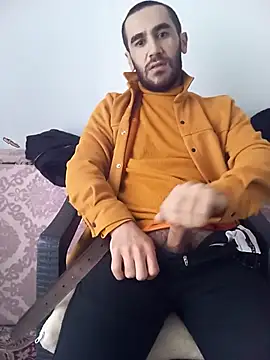 Snapshot of Atabey_65 chatting on November 4, 8:24 am Atabey 65 online show from November 4, 8:24 am