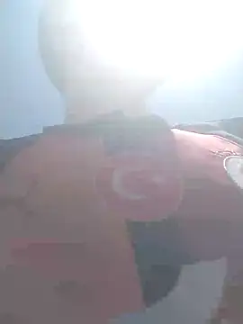 Snapshot of Atabey_65 chatting on June 2, 9:33 am Atabey 65 online show from June 2, 9:33 am