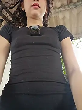 sweet outdoor charm online show from July 23, 2:37 pm