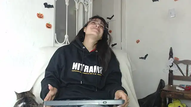 Snapshot of skinny_sweet2411 chatting on November 5, 11:49 pm skinny sweet2411 online show from November 5, 11:49 pm