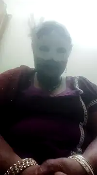 Snapshot of seemi_bhabhi chatting on January 20, 9:03 am seemi bhabhi online show from January 20, 9:03 am