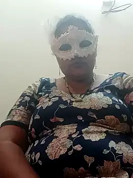 Snapshot of seemi_bhabhi chatting on January 28, 7:43 am seemi bhabhi online show from January 28, 7:43 am