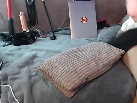 GoddessMonicaNylon online show from March 18, 5:32 am