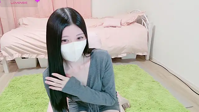 Snapshot of MARIAo0 chatting on December 12, 1:06 pm MARIAo0 online show from December 12, 1:06 pm