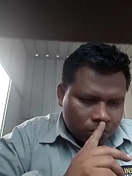 Snapshot of zeta29 chatting on March 22, 2:09 pm zeta29 online show from March 22, 2:09 pm