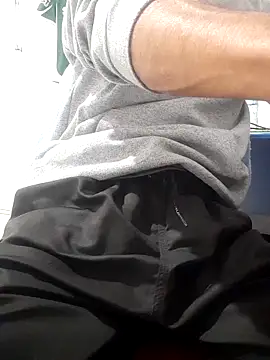 Snapshot of bbehemothh chatting on November 21, 11:31 am bbehemothh online show from November 21, 11:31 am