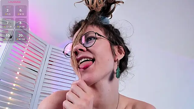 Rin Skylar online show from March 18, 2:04 pm