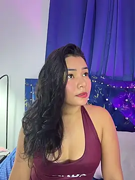 Snapshot of Rousse_blue chatting on July 2, 3:23 am Rousse blue online show from July 2, 3:23 am