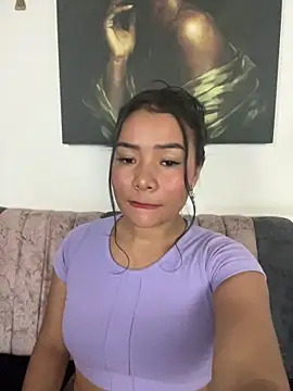 Snapshot of Rousse_blue chatting on July 22, 3:31 am Rousse blue online show from July 22, 3:31 am