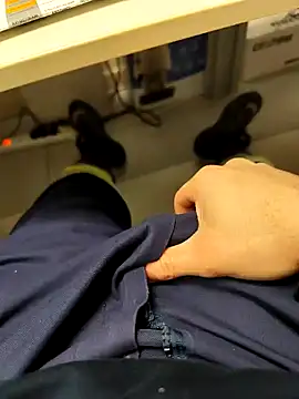 coppiapazza online show from December 21, 9:23 am