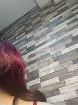 Snapshot of Elsa_sweet chatting on January 18, 2:37 am Elsa sweet online show from January 18, 2:37 am