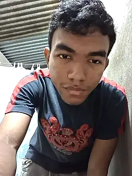 Snapshot of Reynold2608 chatting on December 13, 4:54 am Reynold2608 online show from December 13, 4:54 am