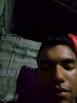 Reynold2608 online show from May 13, 2:09 am