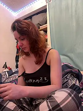 Nina-Chick777 online show from June 3, 2:36 am