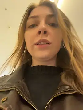 Sunny   Bunny online show from April 26, 11:08 am