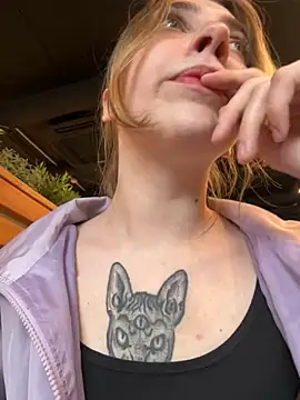 Sunny   Bunny online show from July 7, 1:04 pm