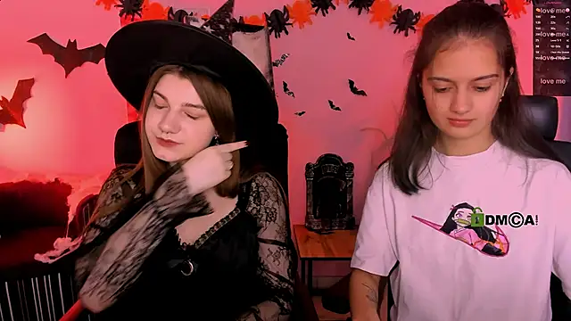 Snapshot of pure_radiance1 chatting on October 31, 8:48 am pure radiance1 online show from October 31, 8:48 am