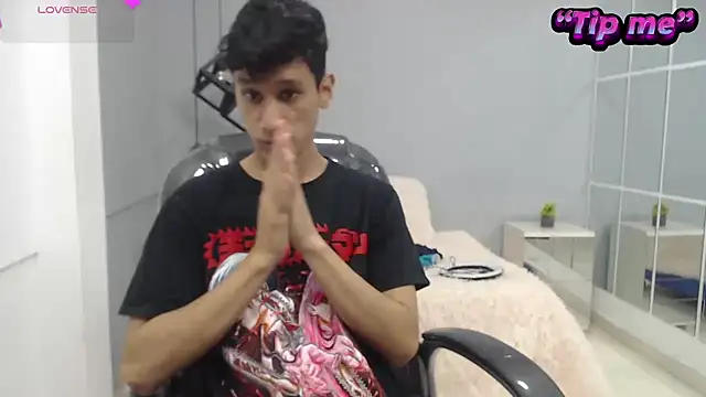 Snapshot of alan_ws chatting on December 12, 12:22 pm alan ws online show from December 12, 12:22 pm